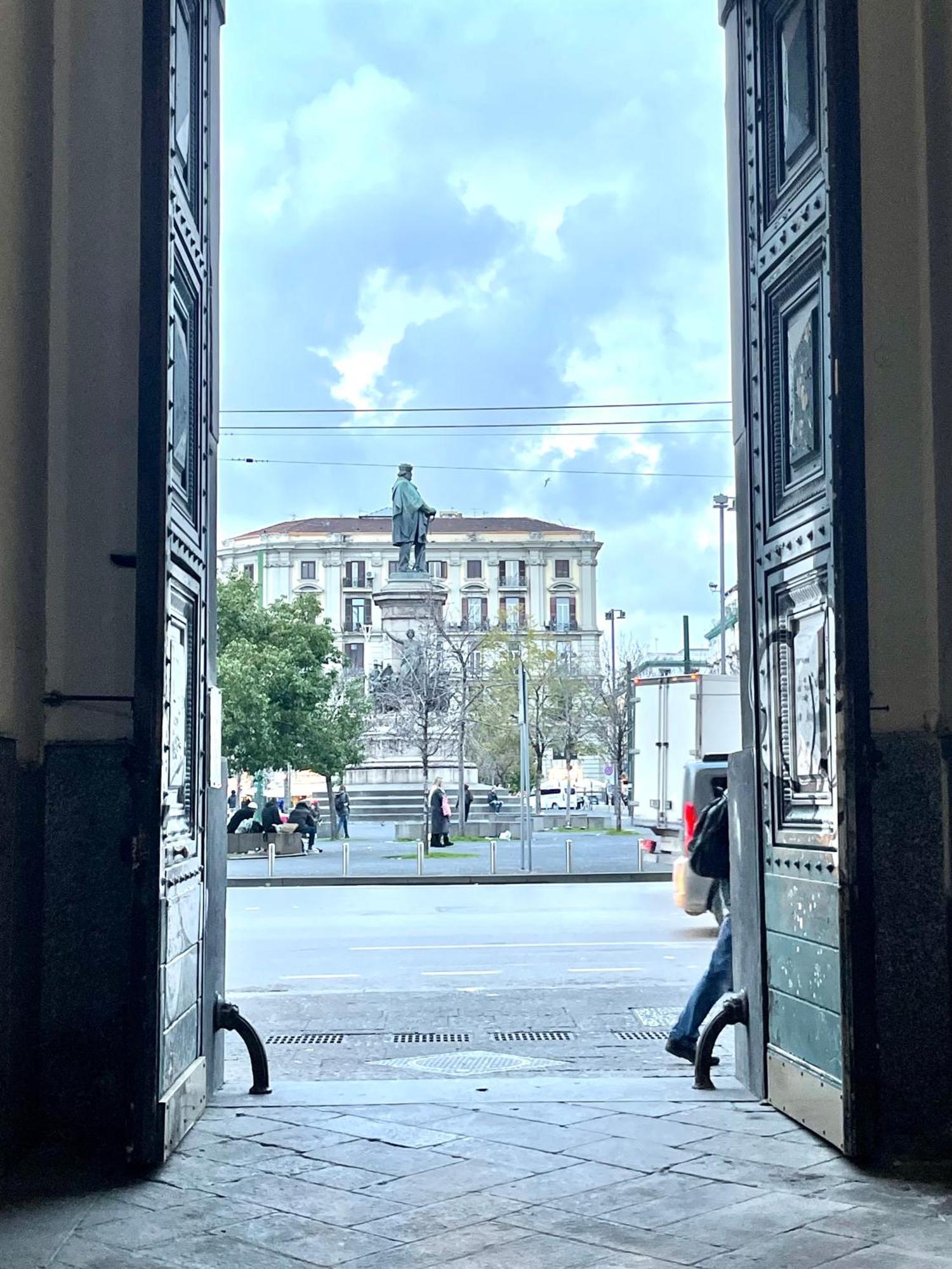 House Piazza Garibaldi By Loveinthetravel Napels Buitenkant foto